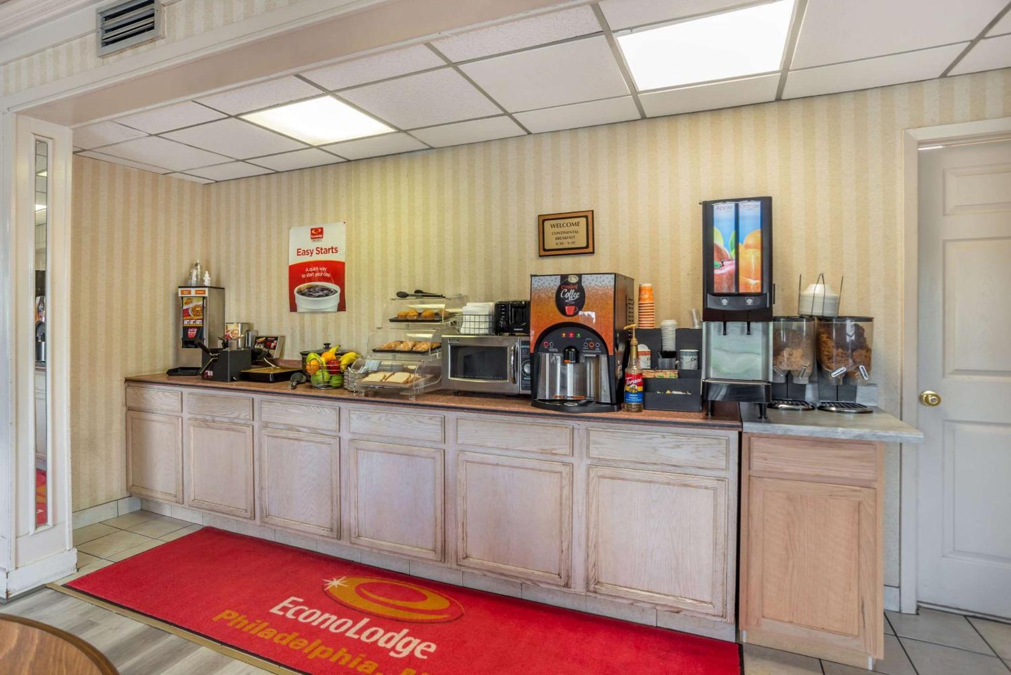 Econo Lodge Inn&Suites Filadelfia Esterno foto