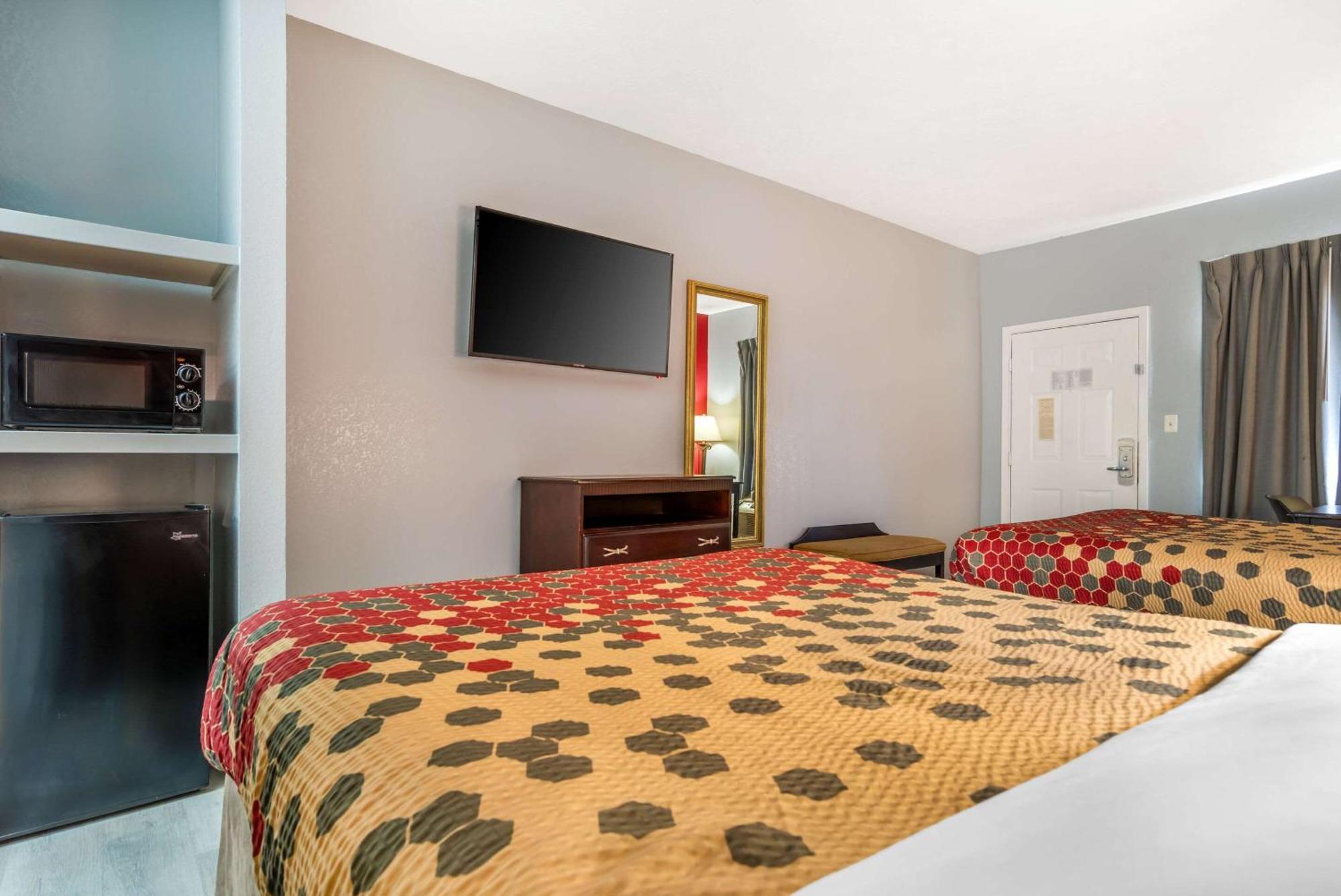 Econo Lodge Inn&Suites Filadelfia Esterno foto